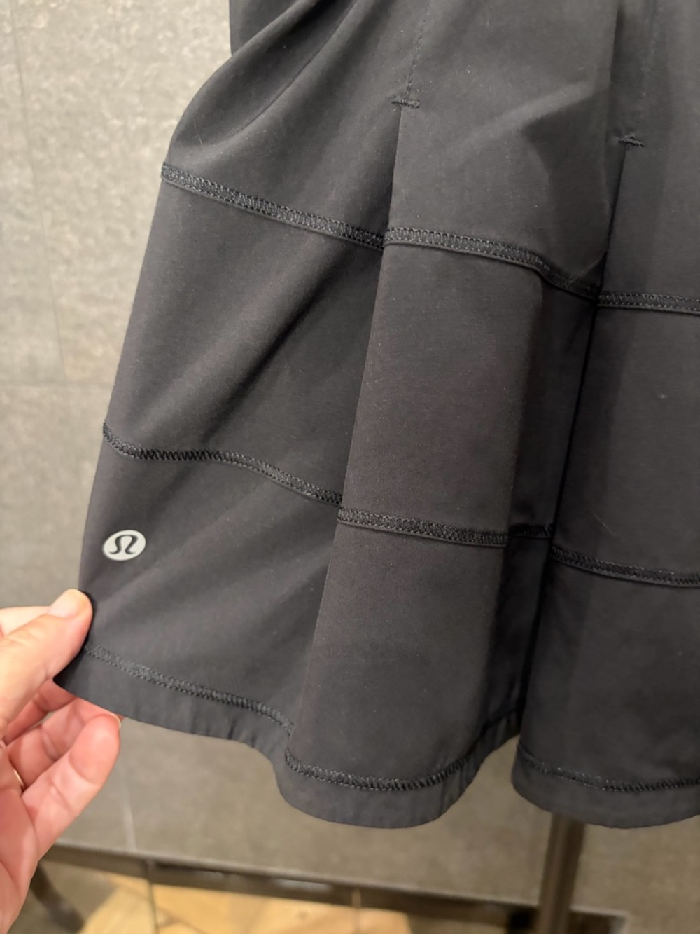 Lululemon Pace Rival Mid Rise Skirt Black Size 8 - Picture 7 of 15